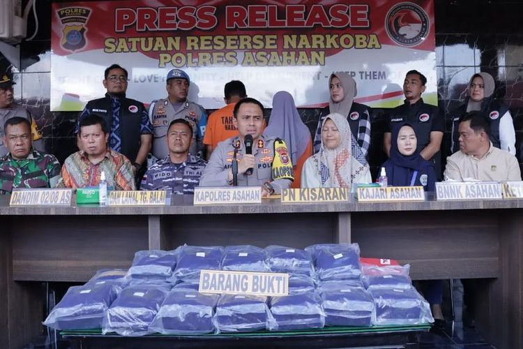 Pasutri Ditangkap Saat Menjadi Kurir Sabu 25 Kilogram