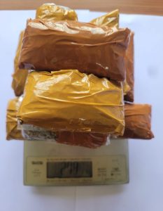 Satresnarkoba Polres Metro Bekasi Kota Berhasil Ungkap Kasus Ganja 502 Gram, Dua Tersangka Diamankan